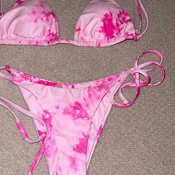 TIE DYE BIKINI SET - Picture 1 of 3